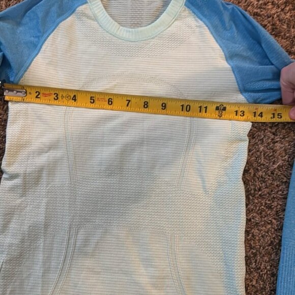 Lululemon Run Swiftly Tech Long Sleeve Aquamarine Beach Blanket Blue Size 4 - Picture 14 of 15